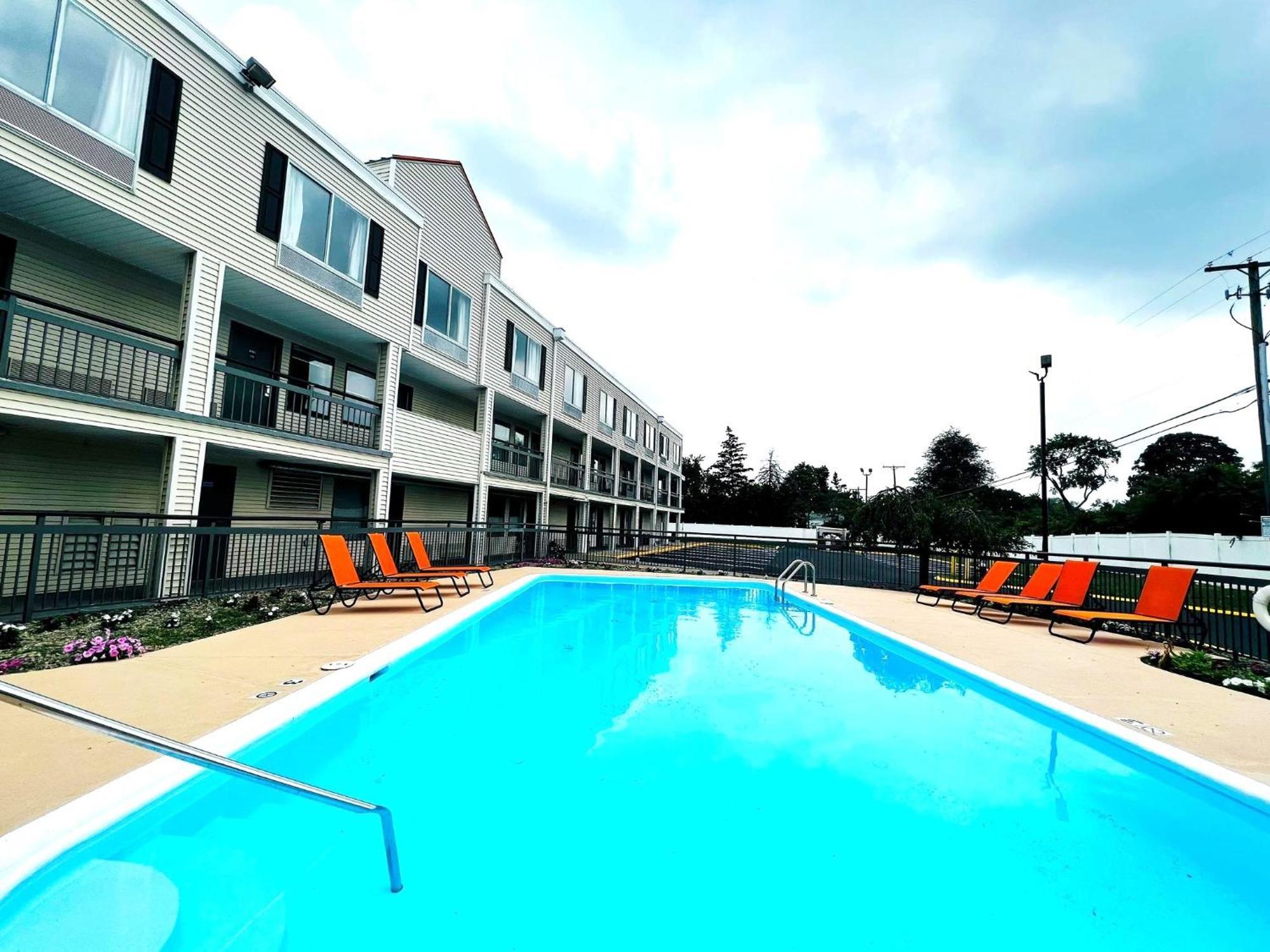 Baymont Inn And Suites By Wyndham Columbus / Near Osu 外观 照片