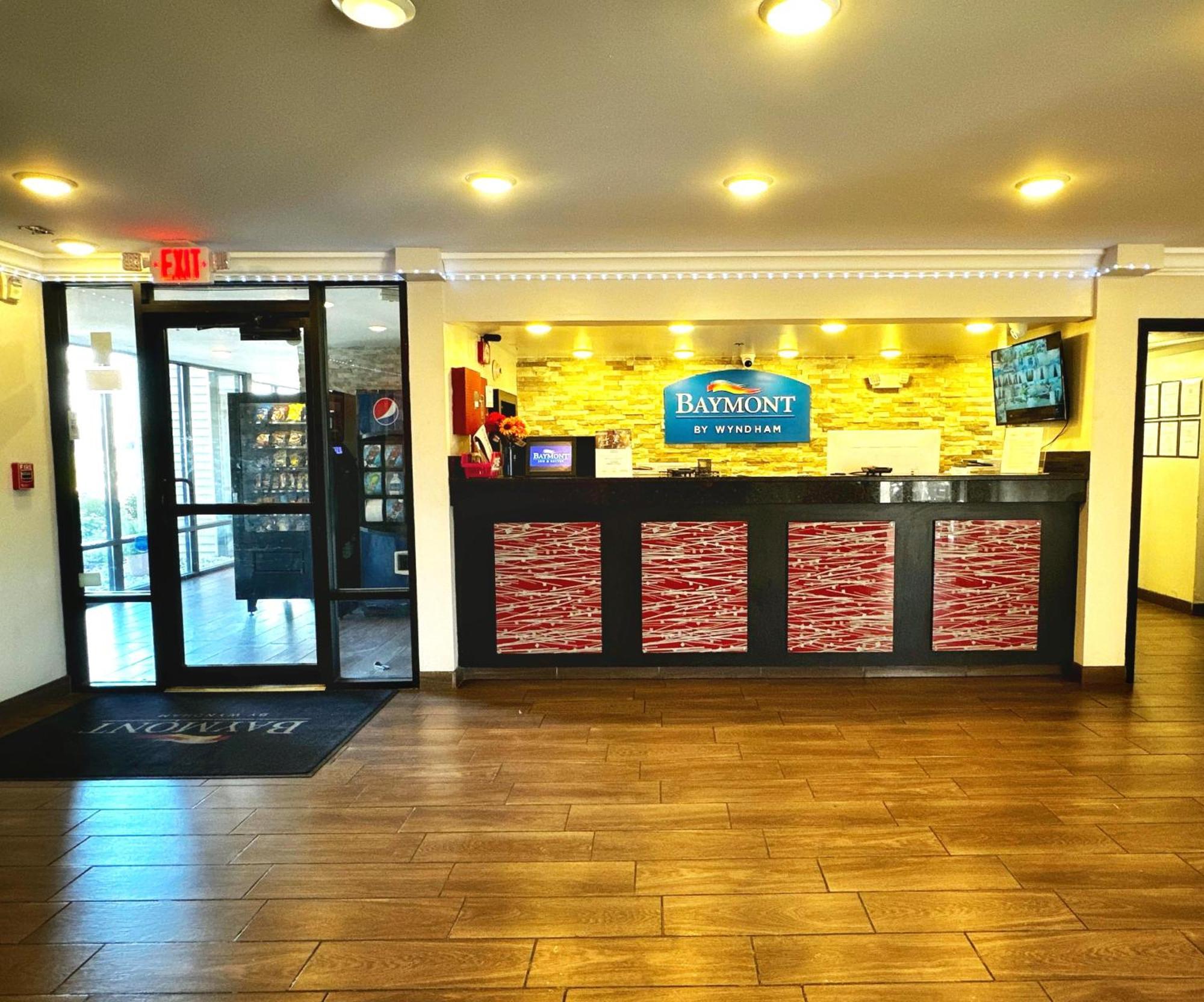 Baymont Inn And Suites By Wyndham Columbus / Near Osu 外观 照片